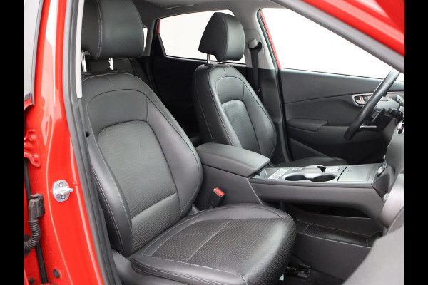 Hyundai Kona EV 64 kWh PREMIUM SKY 100% SOH + SCHUIFDAK | LEDER | STOELVENTILATIE | HEAD-UP | ADAPTIVE CRUISE | STUURVERW.