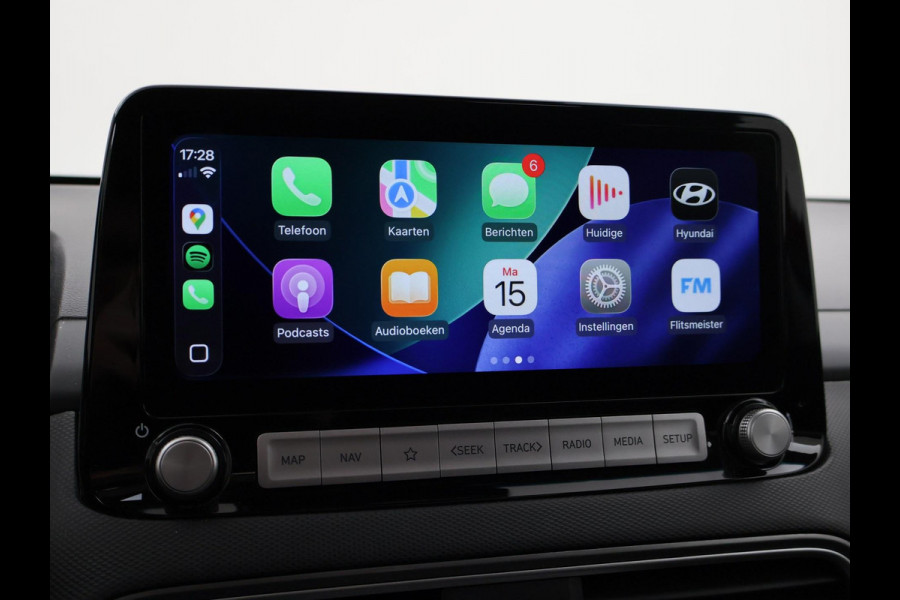 Hyundai Kona EV 64 kWh PREMIUM SKY 100% SOH + SCHUIFDAK | LEDER | STOELVENTILATIE | HEAD-UP | ADAPTIVE CRUISE | STUURVERW.