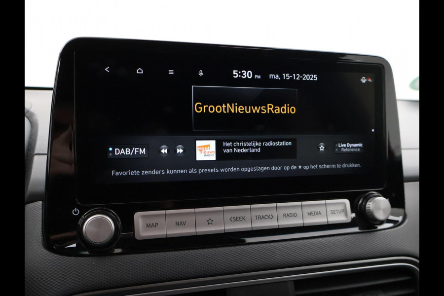 Hyundai Kona EV 64 kWh PREMIUM SKY 100% SOH + SCHUIFDAK | LEDER | STOELVENTILATIE | HEAD-UP | ADAPTIVE CRUISE | STUURVERW.