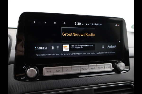 Hyundai Kona EV 64 kWh PREMIUM SKY 100% SOH + SCHUIFDAK | LEDER | STOELVENTILATIE | HEAD-UP | ADAPTIVE CRUISE | STUURVERW.