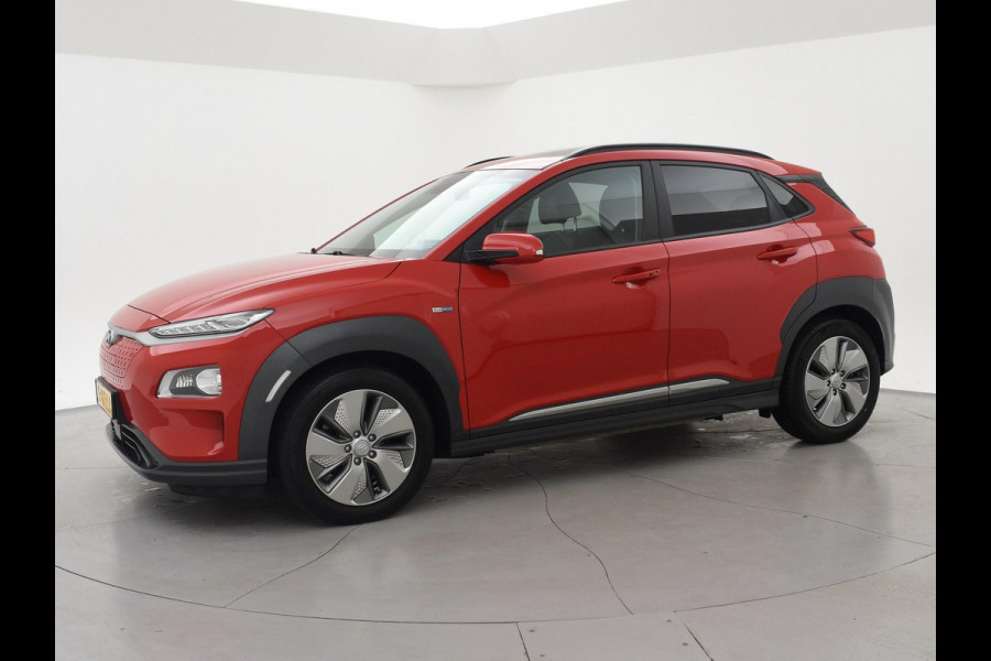 Hyundai Kona EV 64 kWh PREMIUM SKY 100% SOH + SCHUIFDAK | LEDER | STOELVENTILATIE | HEAD-UP | ADAPTIVE CRUISE | STUURVERW.