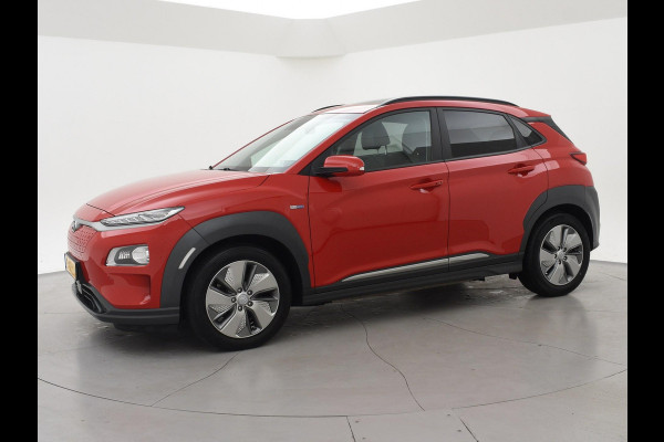 Hyundai Kona EV 64 kWh PREMIUM SKY 100% SOH + SCHUIFDAK | LEDER | STOELVENTILATIE | HEAD-UP | ADAPTIVE CRUISE | STUURVERW.