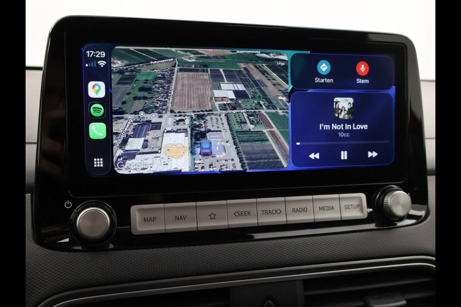 Hyundai Kona EV 64 kWh PREMIUM SKY 100% SOH + SCHUIFDAK | LEDER | STOELVENTILATIE | HEAD-UP | ADAPTIVE CRUISE | STUURVERW.