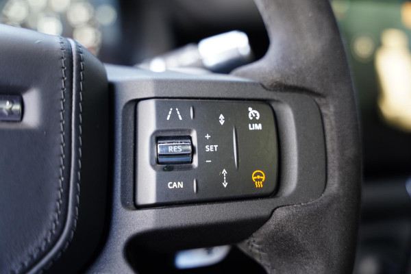 Land Rover Defender 110 P 525 V8 Carpathian Edition EX BTW Grijs Kenteken