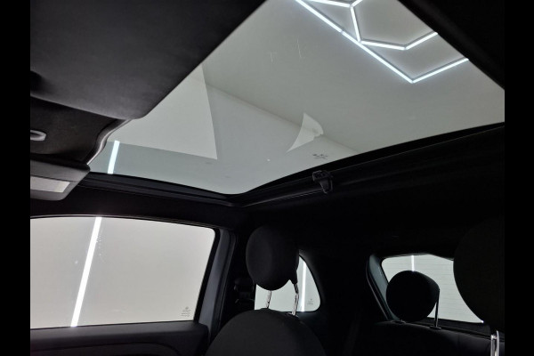 Fiat 500 1.0 Hybrid Dolcevita Panoramadak Navi Carplay Airco Cruise Control PDC Achter Lichtmetalen velgen