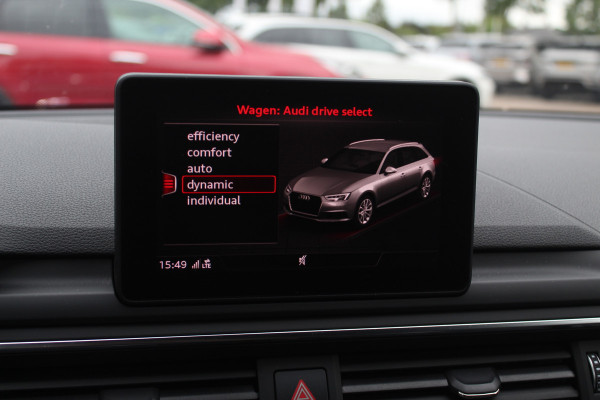 Audi A4 Avant 40 TFSI 191pk Sport S line black edition / Leder / Navigatie / Parkeerhulp V+A / 18'' / LED Koplampen / Getint glas / Cruise Control