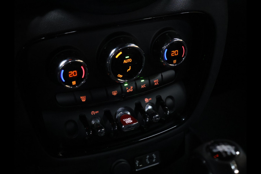 MINI Clubman 1.5 Cooper Salt Business [PDC ACHTER, CLIMATE CONTROL, CRUISE CONTROL, BLUETOOTH TELEFOON, NAVIGATIE, LICHTMETALEN VELGEN, NIEUWSTAAT]