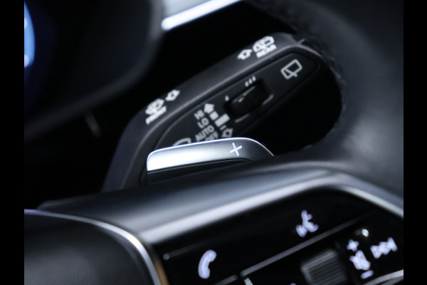 Audi e-tron 55 quattro Advanced edition 95 kWh [MEMORY SEATS, LUCHTVERING, APPLE CARPLAY, ANDROID AUTO, PDC V+A, CRUISE CONTROL, CLIMATE, ELEKTRISCHE ACHTERKLEP, FLIPPERS, NIEUWSTAAT]