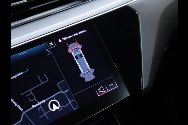 Audi e-tron 55 quattro edition 95 kWh Sport [LUCHTVERING, BLUETOOTH TELEFOON, PDC V+A, CRUISE CONTROL, CLIMATE CONTROL, LANE ASSIST, ELEKTRISCHE ACHTERKLEP, LED KOPLAMPEN, NIEUWSTAAT]