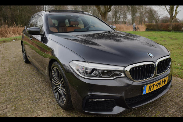 BMW 5 Serie Touring 520i High Executive*Nappa Leder*HUD*PANO*M-Pakket*Enz*