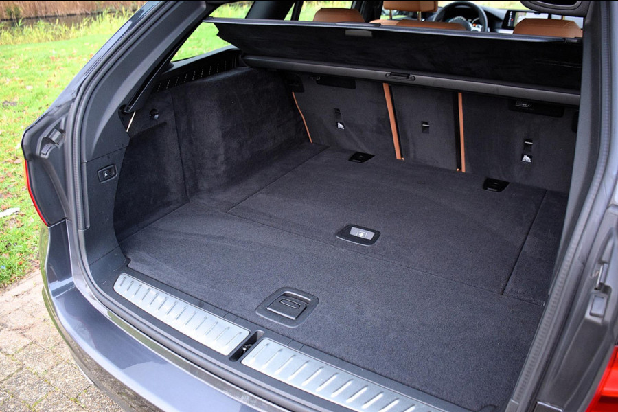 BMW 5 Serie Touring 520i High Executive*Nappa Leder*HUD*PANO*M-Pakket*Enz*