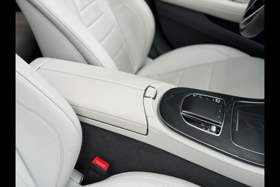 Mercedes-Benz E-Klasse 200 AMG PAKKET AUT PANO NAVI LM NAP!