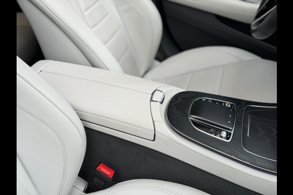 Mercedes-Benz E-Klasse 200 AMG PAKKET AUT PANO NAVI LM NAP!