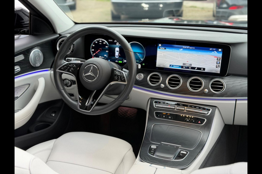 Mercedes-Benz E-Klasse 200 AMG PAKKET AUT PANO NAVI LM NAP!