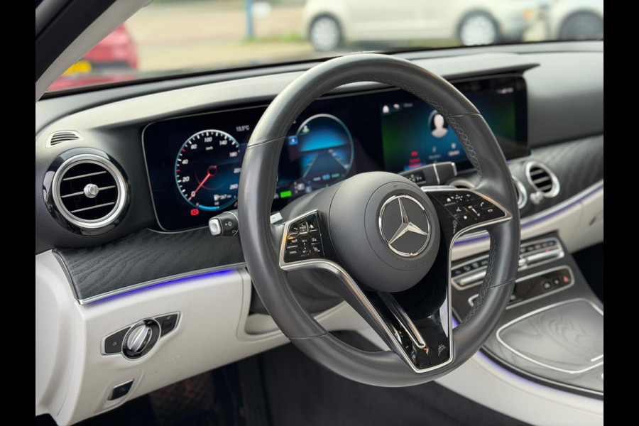 Mercedes-Benz E-Klasse 200 AMG PAKKET AUT PANO NAVI LM NAP!