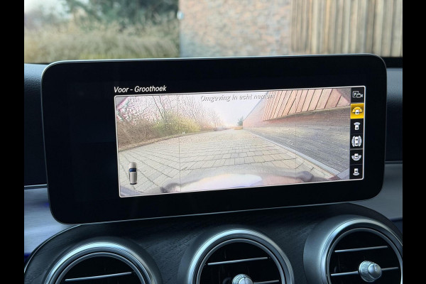 Mercedes-Benz C-Klasse Estate 180 AMG Automaat | Panorama | Leer | LED matrix | Sfeerverlichting | Apple CarPlay | 360°-camera | Night Pakket | DAB ont
