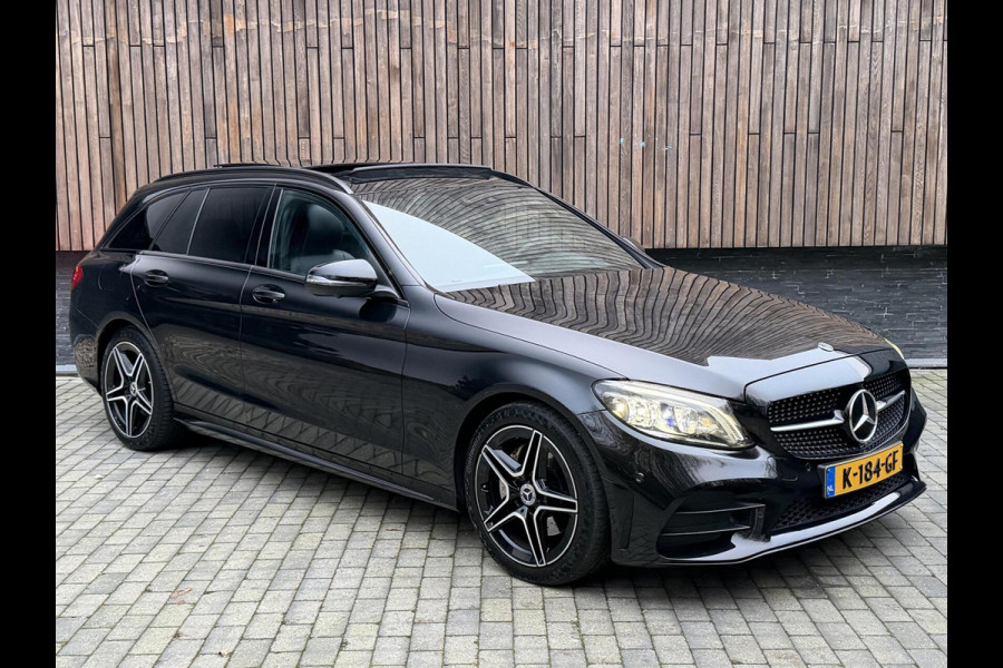 Mercedes-Benz C-Klasse Estate 180 AMG Automaat | Panorama | Leer | LED matrix | Sfeerverlichting | Apple CarPlay | 360°-camera | Night Pakket | DAB ont