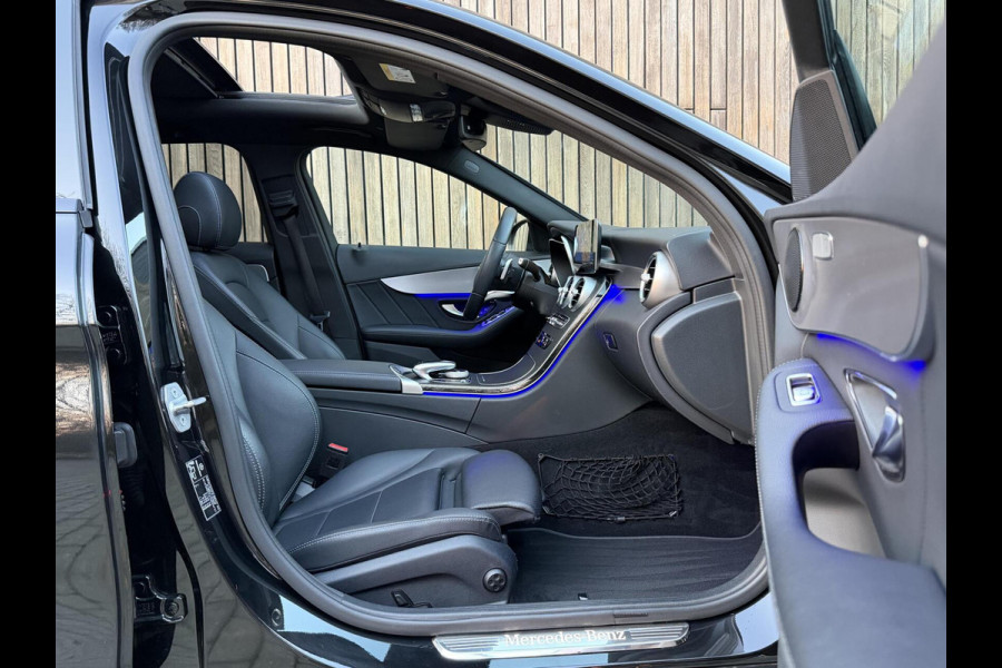 Mercedes-Benz C-Klasse Estate 180 AMG Automaat | Panorama | Leer | LED matrix | Sfeerverlichting | Apple CarPlay | 360°-camera | Night Pakket | DAB ont
