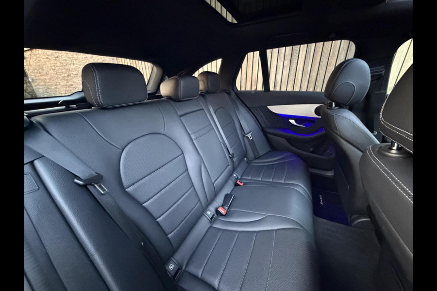 Mercedes-Benz C-Klasse Estate 180 AMG Automaat | Panorama | Leer | LED matrix | Sfeerverlichting | Apple CarPlay | 360°-camera | Night Pakket | DAB ont