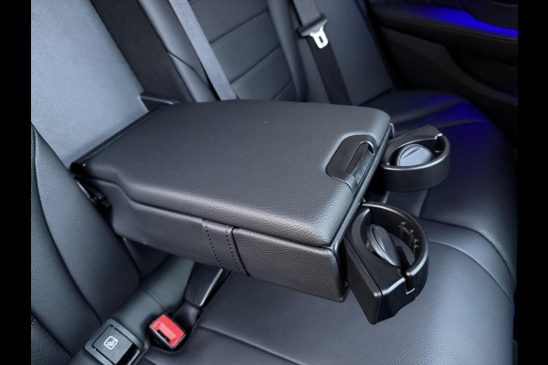 Mercedes-Benz C-Klasse Estate 180 AMG Automaat | Panorama | Leer | LED matrix | Sfeerverlichting | Apple CarPlay | 360°-camera | Night Pakket | DAB ont