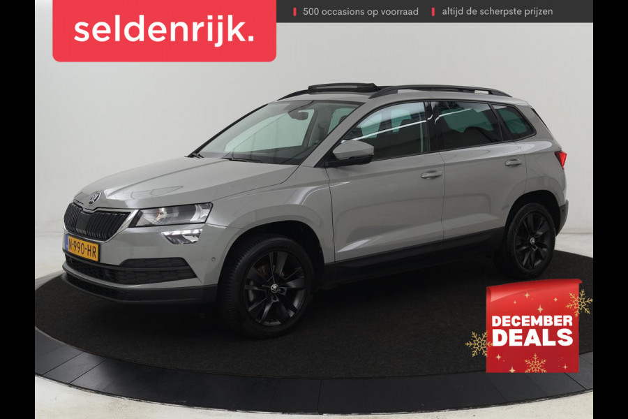 Škoda Karoq 1.0 TSI Business Edition | Panoramadak | Trekhaak | Carplay | Navigatie | Park Assist  | Climate control | DAB | Cruise control | Bluetooth