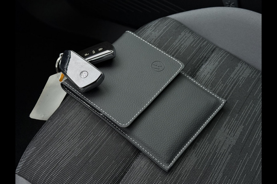 Volkswagen ID.4 Pro 77 kWh | Trekhaak | Navi | Carplay |