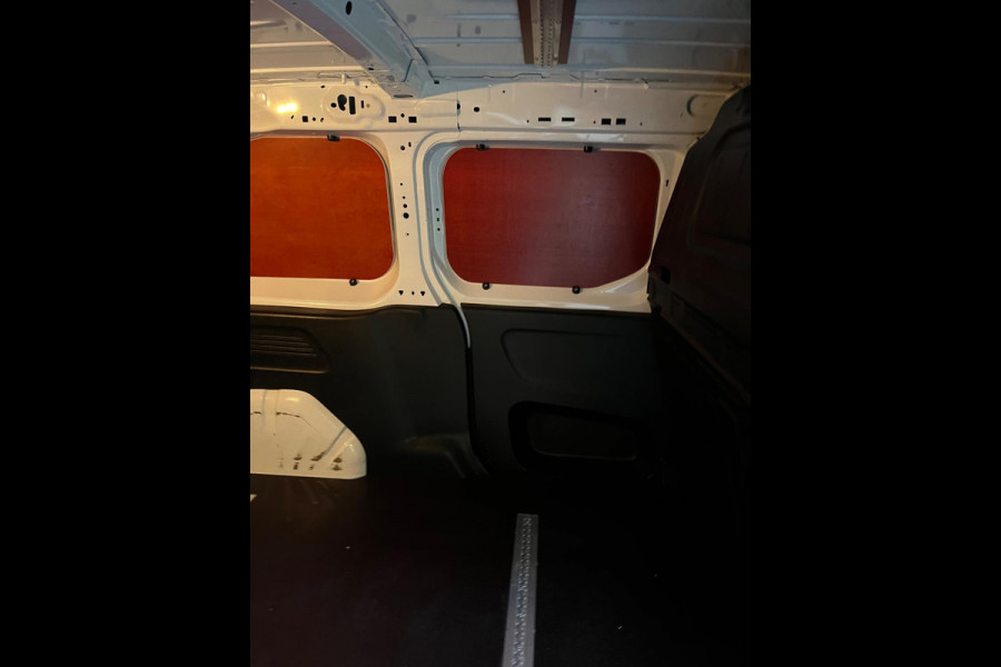 Opel Combo Automaat-8 130pk 1.5D euro6 L2H1 Edition, Airco, Camera, Navigatie, Keyless, RIJKLAARPRIJS!