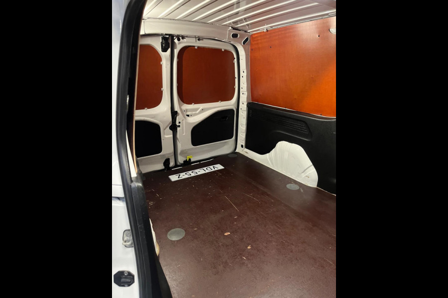 Opel Combo L2H1 1.5D 130pk euro6 Edition, Airco, Camera, CruiseControl, Navigatie, Trekhaak, RIJKLAARPRIJS!