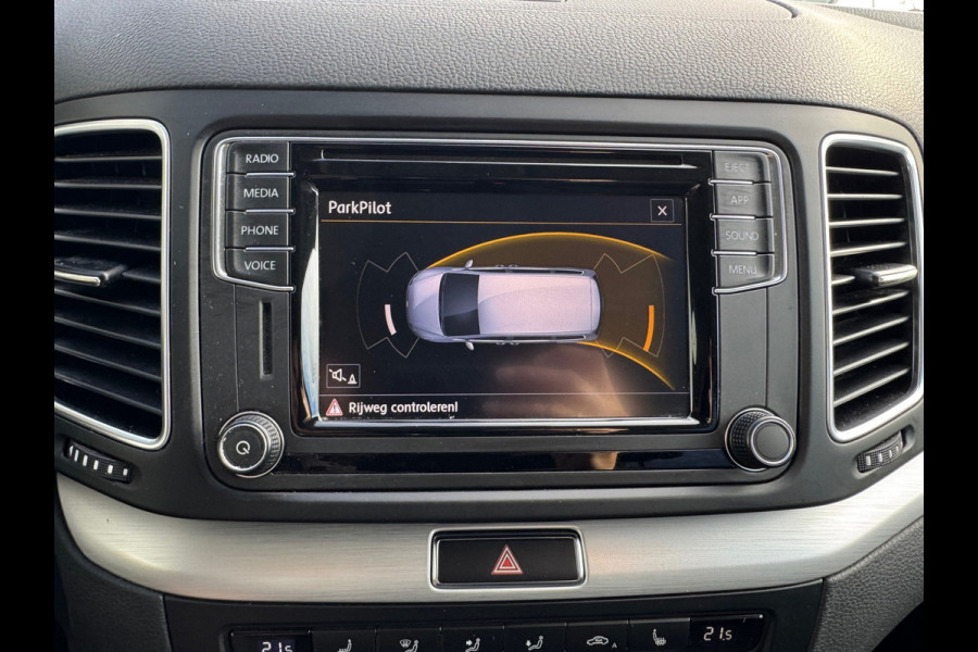 Volkswagen Sharan 1.4 TSI Automaat 7 Pers. * Carplay * Stoelverwarming * Cruise Control *