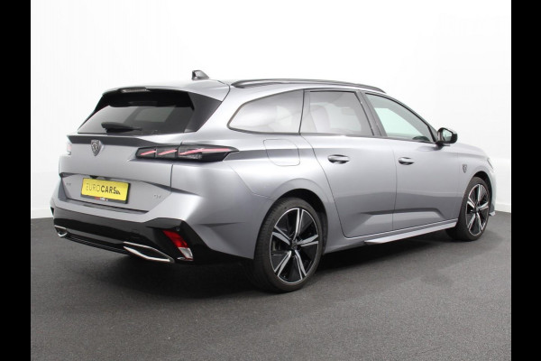 Peugeot 308 1.2 PureTech GT Climate control Adaptive cruise control Parkeersensoren Achteruitrijcamera Navigatie  LED Apple Carplay/ Android Auto