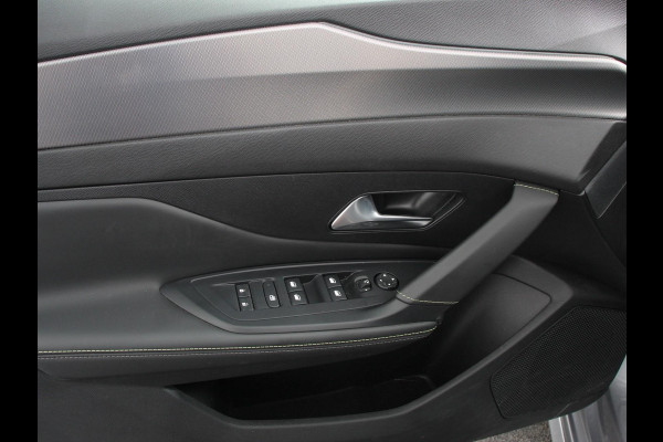 Peugeot 308 1.2 PureTech GT Climate control Adaptive cruise control Parkeersensoren Achteruitrijcamera Navigatie  LED Apple Carplay/ Android Auto