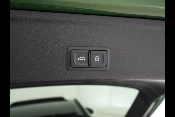 Audi RS4 2.9 TFSI quattro *MILLTEK | KERAMIK | APPLE-CARPLAY | PPF | ABT | B&O | 360-CAMERA | PANO | CARBON-PACK | HUD | SONOMA-GREEN | DEALER-AUTO*