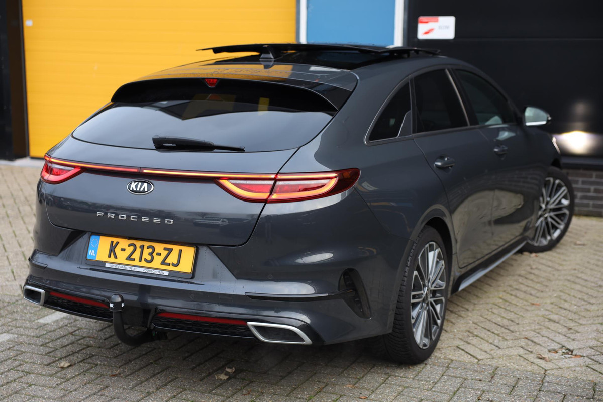 Kia ProCeed 1.4 T-GDI GT-Line / Aut / Navi / Open Panoramadak / JBL / Camera / Dode Hoek / Lane Assist / Led / Pdc / Allu Velgen