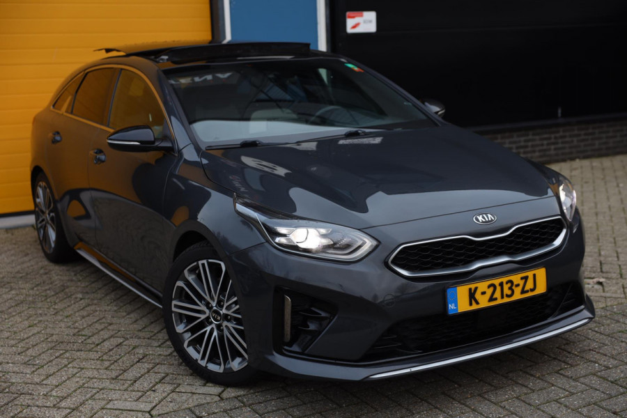 Kia ProCeed 1.4 T-GDI GT-Line / Aut / Navi / Open Panoramadak / JBL / Camera / Dode Hoek / Lane Assist / Led / Pdc / Allu Velgen