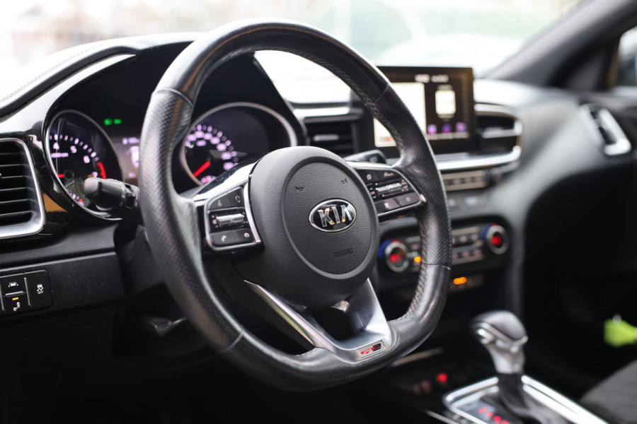 Kia ProCeed 1.4 T-GDI GT-Line / Aut / Navi / Open Panoramadak / JBL / Camera / Dode Hoek / Lane Assist / Led / Pdc / Allu Velgen