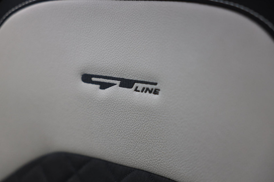 Kia ProCeed 1.4 T-GDI GT-Line / Aut / Navi / Open Panoramadak / JBL / Camera / Dode Hoek / Lane Assist / Led / Pdc / Allu Velgen