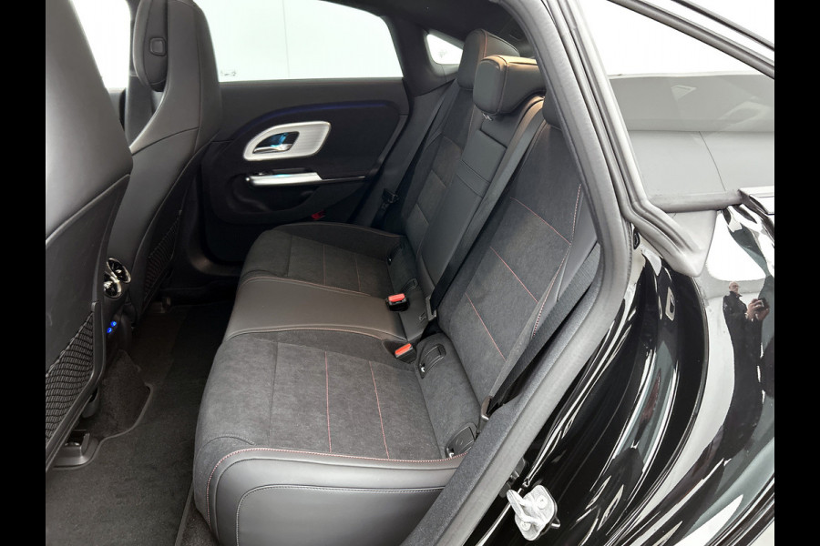 Mercedes-Benz CLA-Klasse 250+ Launch Edition 85 kWh | Warmtepomp | Panoramadak | Memorypakket | Adaptieve Cruisecontrol | Multibeam LED | Smartphone integratie | Nightpakket | Sierdelen aluminium |
