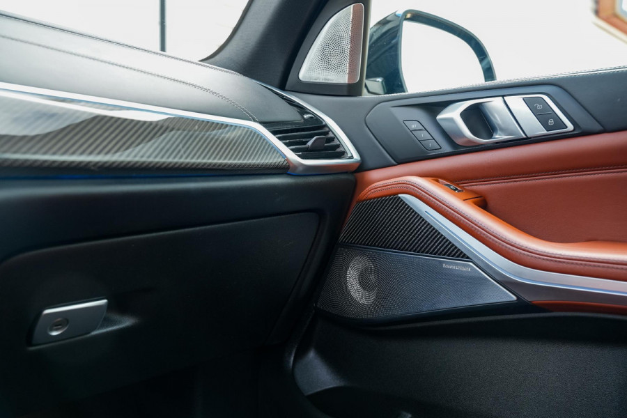 BMW X5 xDrive45e High Executive M Pakket Panoramadak Adapt. Cruise HUD Carbon Luxe Leder 21''LM