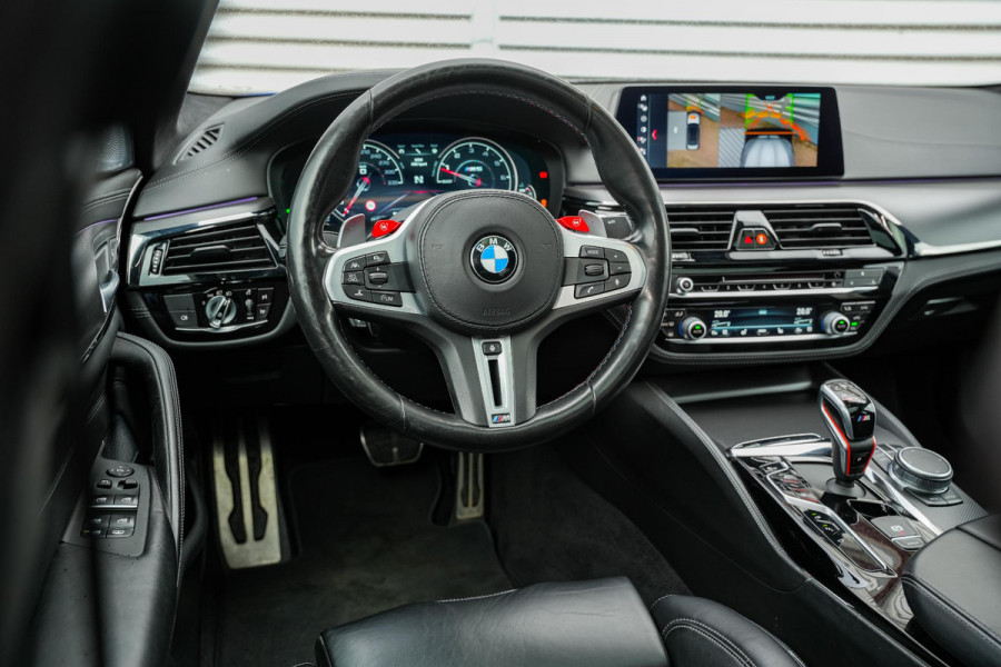 BMW 5 Serie M5  F90 Schuifdak Marina Blue 22'' Vossen Downpipe