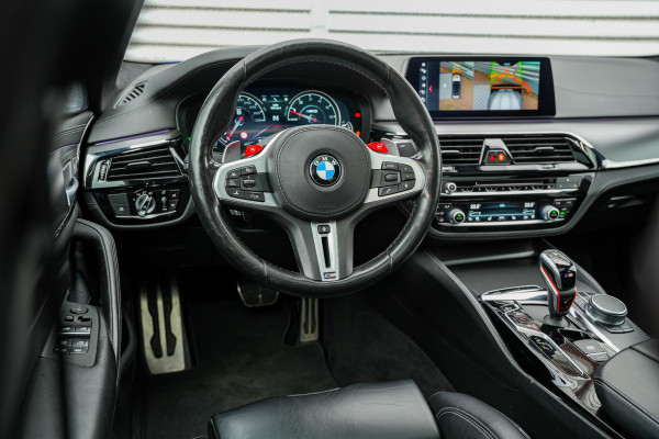 BMW 5 Serie M5  F90 Schuifdak Marina Blue 22'' Vossen Downpipe