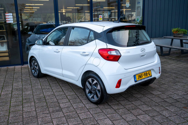 Hyundai i10 1.0 Trend 5-zits|Prijs rijklaar incl. 12 mnd garantie|Carplay stoel en stuurverwarming camera DAB parkeersensor achter
