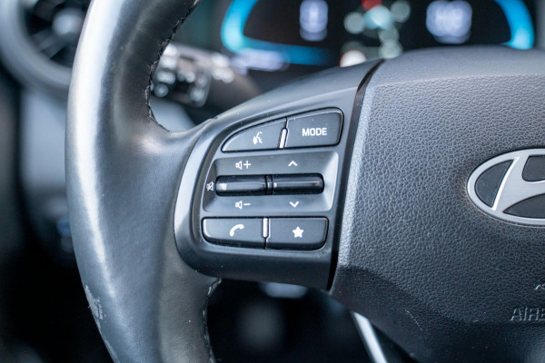 Hyundai i10 1.0 Trend 5-zits|Prijs rijklaar incl. 12 mnd garantie|Carplay stoel en stuurverwarming camera DAB parkeersensor achter