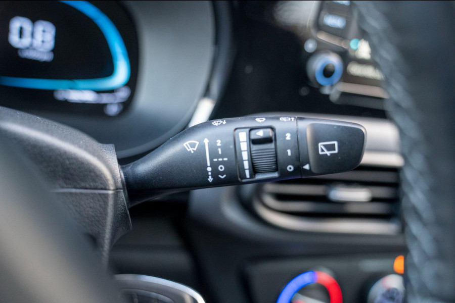 Hyundai i10 1.0 Trend 5-zits|Prijs rijklaar incl. 12 mnd garantie|Carplay stoel en stuurverwarming camera DAB parkeersensor achter