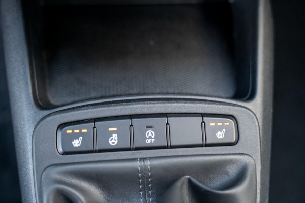 Hyundai i10 1.0 Trend 5-zits|Prijs rijklaar incl. 12 mnd garantie|Carplay stoel en stuurverwarming camera DAB parkeersensor achter