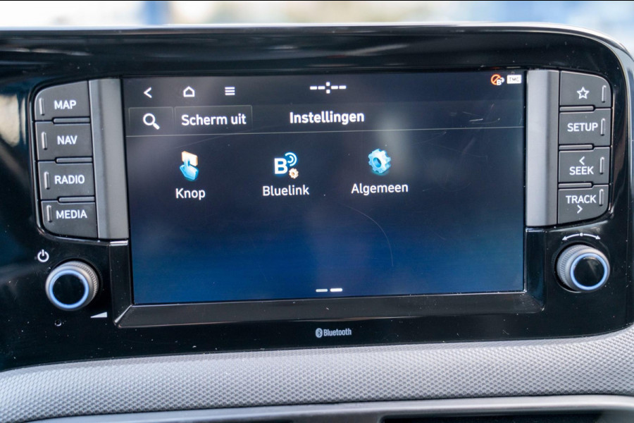 Hyundai i10 1.0 Trend 5-zits|Prijs rijklaar incl. 12 mnd garantie|Carplay stoel en stuurverwarming camera DAB parkeersensor achter