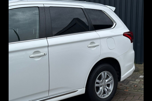 Mitsubishi Outlander 2.4 PHEV Pure Camera|Navi