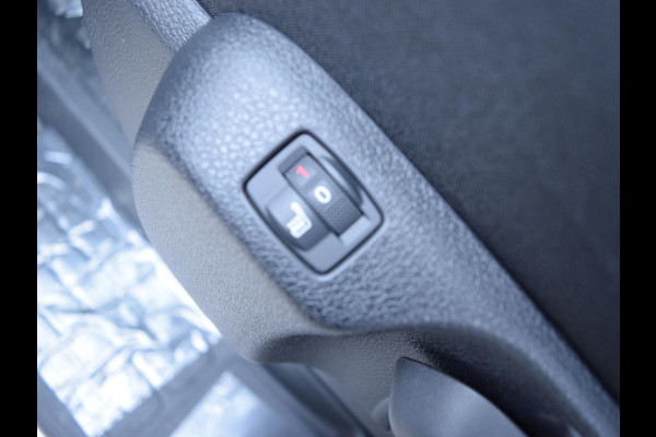 Peugeot e-Expert L3 75 kWh | Techno NAV Pakket | verwarmde stoel/bank | Comfort tussenschot | tot 8 jaar garantie |