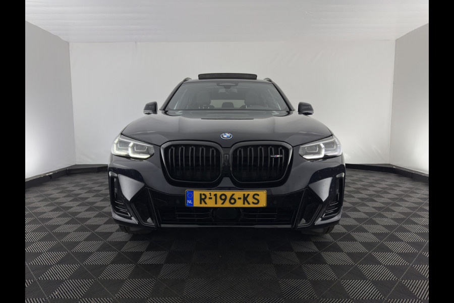 BMW iX3 Executive 80 kWh M-Sportpack Shadow-Line [ 3-Fase ] {SOH- (INCL-BTW) Aut. *PANO | LEATHER | ADAPTIVE-CRUISE | FULL-LED | BLIND-SPOT | DIGI-COCKPIT | HEATED-COMFORTSEATS | CAMERA | DAB+ | NAVI-FULLMAP | 19''ALU*