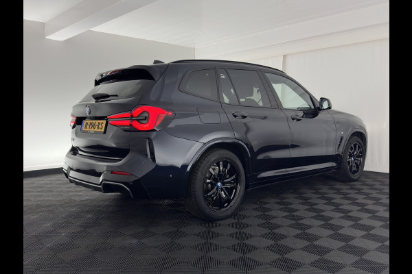 BMW iX3 Executive 80 kWh M-Sportpack Shadow-Line [ 3-Fase ] {SOH- (INCL-BTW) Aut. *PANO | LEATHER | ADAPTIVE-CRUISE | FULL-LED | BLIND-SPOT | DIGI-COCKPIT | HEATED-COMFORTSEATS | CAMERA | DAB+ | NAVI-FULLMAP | 19''ALU*