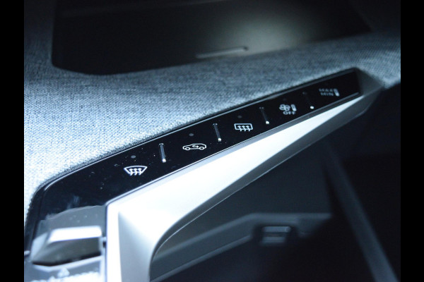 Peugeot 3008 1.6 plug-in Hybrid 195 Allure 195PK | NAVI | PARKEERSENSOREN MET CAMERA |